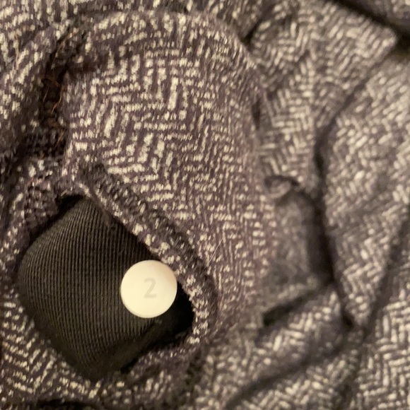 Lululemon pants - Picture 4 of 4